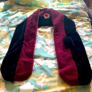 House of Fluff Scarf